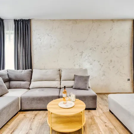 Marina Bay Boutique * Kraymorie