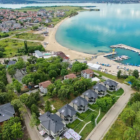 Villa Marina Bay Boutique *